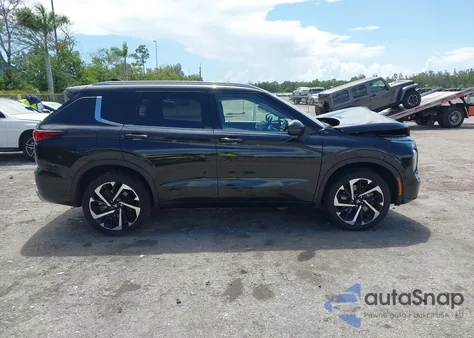 2024 Mitsubishi Outlander Sel 2.5 2Wd from USA, damaged, VIN JA4J3WA88RZ055768